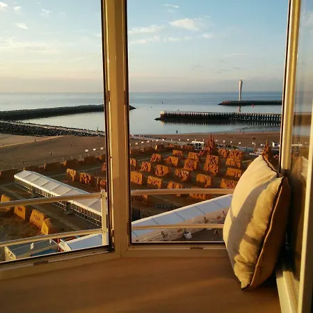 Appartement Met Zeezicht